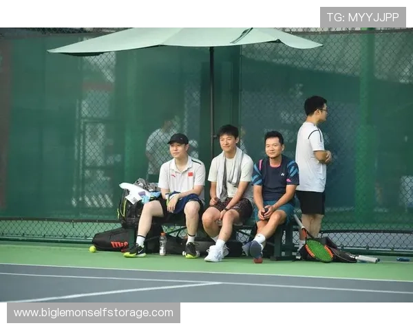 上海网球队在比赛中的盯防策略分析与成效评估