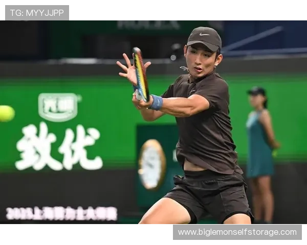 上海网球队灵活应变的训练策略与比赛表现分析