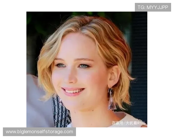 足球明星发型灵感分享女生也能轻松驾驭的时尚造型推荐